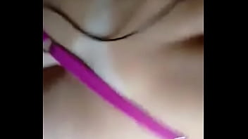 Preview 4 of Red Xxx Wap In English Dawonlod - Tito comedor pegando a esposa do amigo escondido enquanto ele buscava cerveja