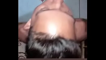 Preview 3 of School Girls Peeing In Toilet - Novinho GP mamando