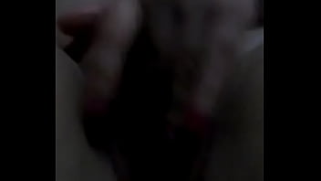 Preview 3 of Moom Boy Porn - Amiga se masturba y me evia por video