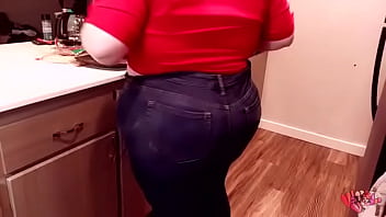 Preview 1 of Xxxkeraladex - fixing snacks and spilling -short-