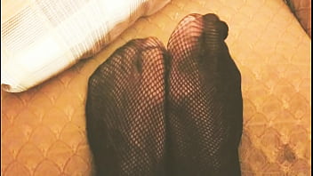 Preview 2 of Businesswoman Dp - Ebony Toes Feet In Fishnets