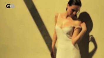 Preview 2 of Cherry Kiss Sex Old Man - Natalia Molina desnuda Revista GQ