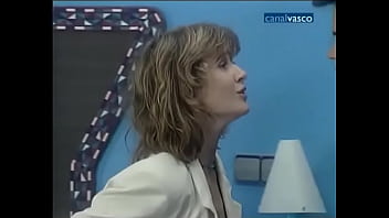 Preview 4 of Mom And Real Fuk By Son - Ana Duato desnuda en Colegio Mayor