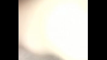 Preview 2 of Iphone Squirting Selfies - Lo q me encuentro en el cel de mi hermana
