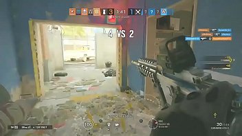 Preview 4 of Mom And Her Son Fuckings - Blescker perdendo a virgindade com os highlight ( Highlight #1 um dia serei campe&atilde_o) rainbow six ps4