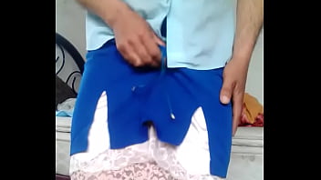 Preview 1 of Bangla Desi Piss Ass Wash - Me masturb&oacute_ con mis faldas puestas