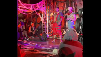 Preview 1 of Hitomi Hq No Sensor - 545lbs at a halloween deadlift competition