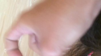 Preview 2 of Brazzer Mon Got Boobs - Cu nhỏ tập t&agrave_nh quay tay xuất tinh như rỉ nước