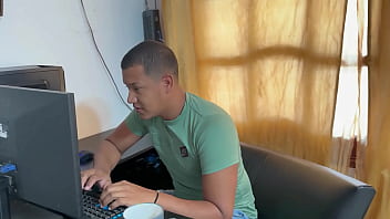 Preview 1 of Vip Parti Sex - Mi sucia hermanastra culona me me seduce en mi oficina de trabajo hasta ponerme muy cachondo y me pide que la folle con mi enorme pene y darle toda mi leche hl