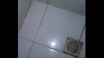 Preview 3 of Mec Baise Sa Soeur - Batendo uma puneta gostosa