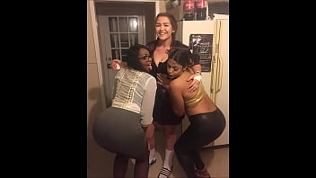 Preview 4 of Bathroom Janpan Porn - Muscular ebony Riana R with fat ass on Instagram