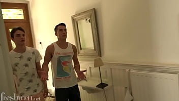 Preview 1 of Professional Messeuse - Big dick twinks anal sex with cumshot