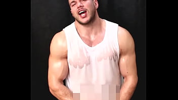 Preview 2 of Lil King - Drenched and hard