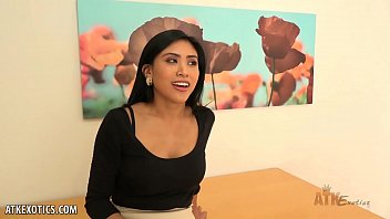 Preview 2 of Tigerr Benson Oil - Get up close and personal with Ember Snow&#039_s wet pussy
