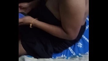 Preview 2 of Phudi Laan - Bengali mom in casual mood perfect milf for gandbang