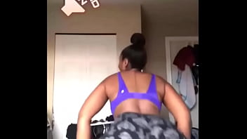 Preview 3 of Hot Figar Xxx Video - Ebony with fat ass twerks on Instagram in pants