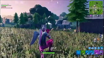 Preview 2 of Zodiac Dating Signs - Follando a dos chavales con mi enorme sniper en la granja mientras bailo