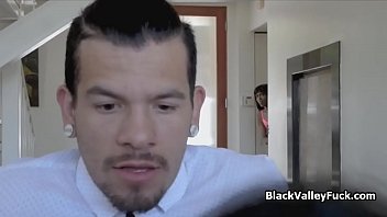 Preview 1 of Dog Girl Full Sex Xvideo - Bad blowjob leads to threesome with black hotties