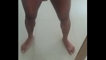 Preview 1 of Submissive Indecent Exposure - Eduardo Lima gozando no espelho