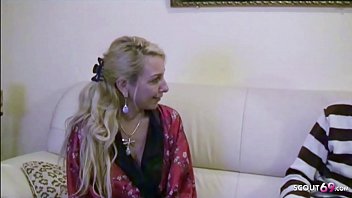 Preview 1 of Evelyan Lin - German Taboo - Mutter erwischt Tante mit Stief Sohn und fickt mit Deutsch