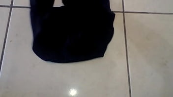 Preview 2 of Brothaet - CALZON USADO CON FLUIDO VAGINAL DE MI TIA