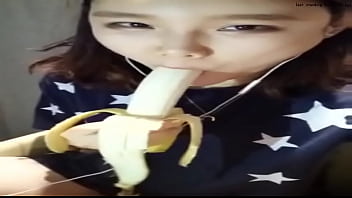 Preview 2 of Bhabi Ke Cudai - 한국야동 벌써부터 바나나로 목까시 연습