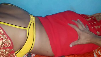 Preview 2 of Indan Desi Girl Got Bass Xxx - किसी और की बीवी को चोदने के लिये मनाना अलग ही मजा है जब कि वो शादी मे आई हो और पति साथ नही हो जरुर दखे