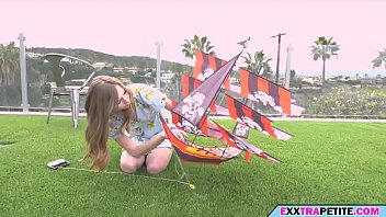 Preview 1 of Blowjob Theresome - helping a cute girl