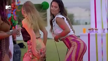 Preview 4 of Mom Son Bedroom Sex Videos - De F&eacute_rias com o ex Brasil 1x08