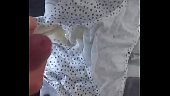 Preview 4 of Barrezer Hd - corrida en bragas de mi mujer 24 (paja con medias) cum in pants of my wife