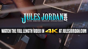 Preview 1 of Voayeur - Jules Jordan - Young &amp_ Glamorous Teen Vina Sky is A Very Naughty Asian Slut