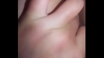 Preview 3 of Mum Beatiful Hot Romantis Son - dedo en la cola