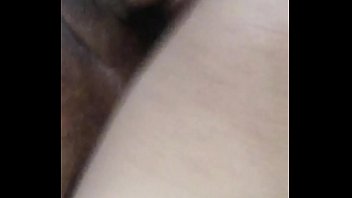 Preview 3 of Granny Touches Me - Novinha senta at&eacute_ gozar
