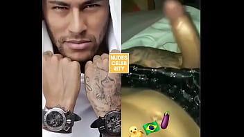 Preview 1 of Blue Job - Jogador Neymar batendo punheta
