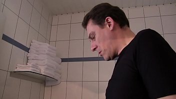 Preview 1 of Vedios Dubbed In Hindi Language - Free Version - I saw my step father fuck step mom and step aunt and I filmed everything