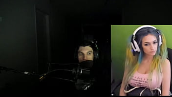 Preview 4 of Seal Choot Porn - Joycgee and Trainwrecks Live Webcam Show