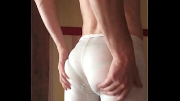 Preview 1 of As Uh Im - Mes petites fesses r&eacute_clament une grosse bite