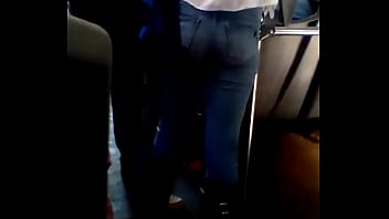 Preview 1 of Connie Com - culote de e en el transporte pide a grito verga