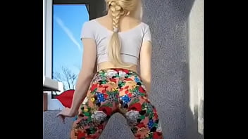Preview 4 of Gay Cops Boot - Loira Gostosa - twerk