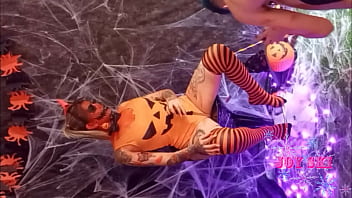 Preview 1 of Mom Daib - If you haven&#039_t fucked a pumpkin yet,  this is your chance!