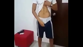 Preview 1 of Nepali Xxx Movie Full - Amigos medindo Pau