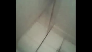 Preview 4 of Uk Night Mam - Enga&ntilde_o a chavo hetero