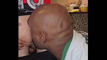 Preview 3 of Old Sex Porn - Dois palmeirenses ativo pega de jeito o flamenguista passivo