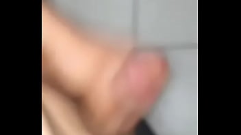 Preview 1 of Glitter Bombs In Vagina - Vizinho safado tocando punheta xingando at&eacute_ soltar muita porra