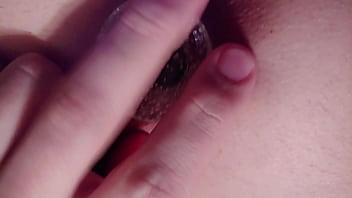 Preview 1 of Ondian Bride - Working a glass plug for the first time tonight
