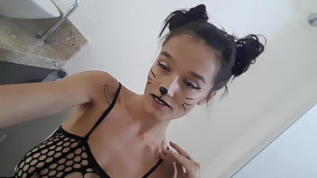 Preview 3 of Kagal Beeg - Cat Pee