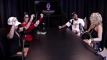 Preview 2 of Xxx Videos Com Mom - Tem a fama de &quot_Mestre da Putaria&quot_,  as situa&ccedil_&otilde_es estranhas com f&atilde_s,  elas viraram Mc&#039_s,  e no jogo de adivinhar... - Lutero,  B&aacute_rbara Sol e Bruna Ferrari (WATCH ON: SHEER/RED)