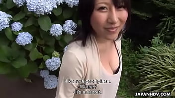Preview 2 of Mom And San Hallp - Japanese girlfriend,  Yuna Hoshizaki is sucking her boyfriend&#039_s dick,  uncensored