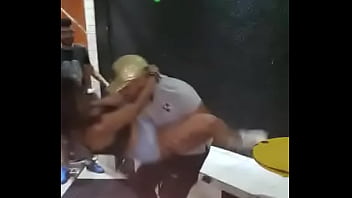 Preview 3 of Sexist Jon - DVD tra&ccedil_ando novinha sem d&oacute_ e nem piedade