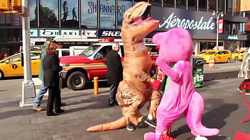 Preview 1 of Dick Cycling - dino vs barney